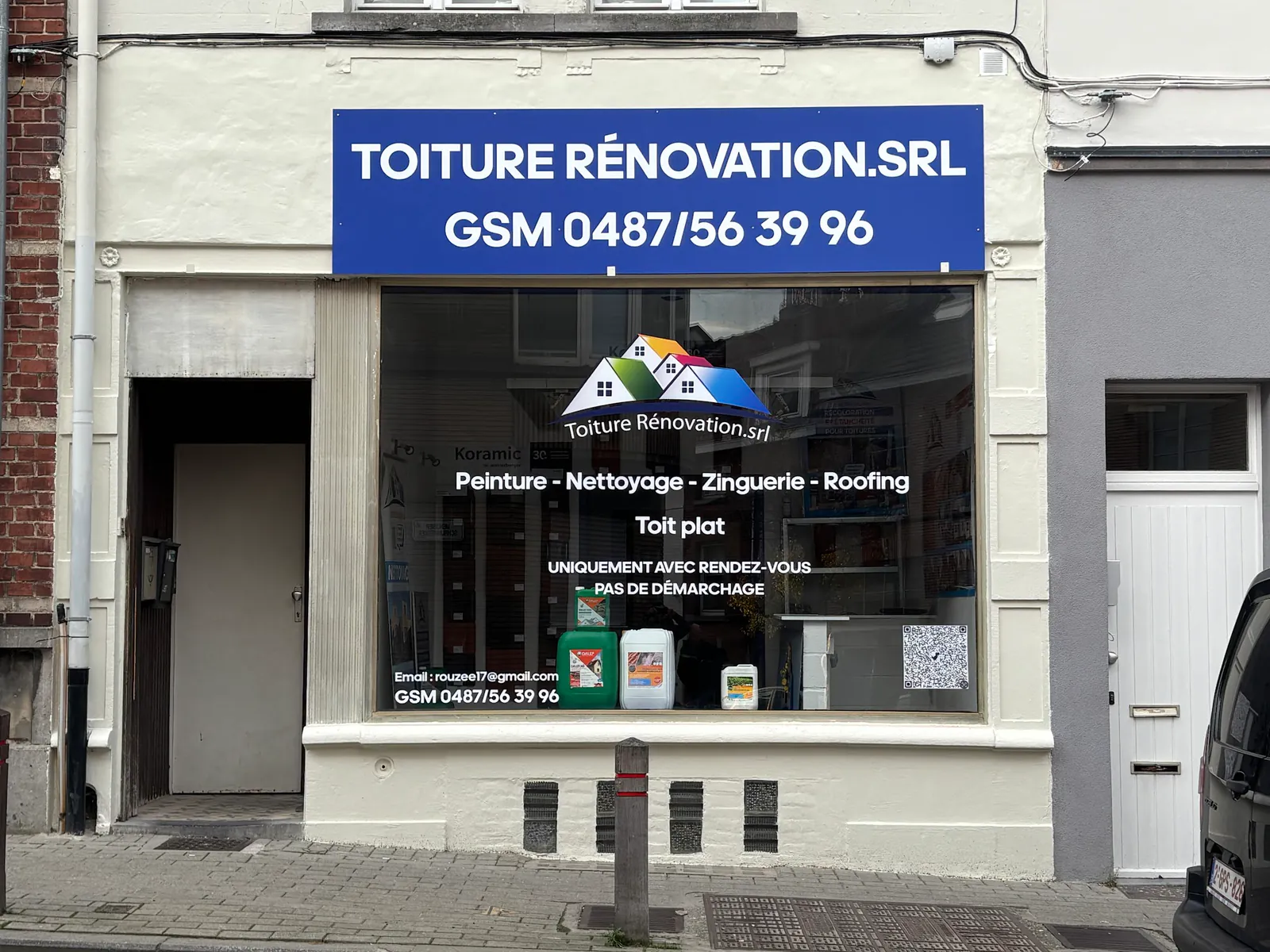 Devanture de l'atelier Toiture Rénovation SRL